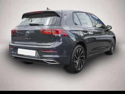 VW Golf (2024) - Photo 3