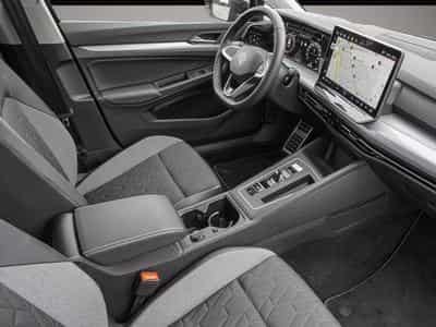 VW Golf (2025) - Photo 6