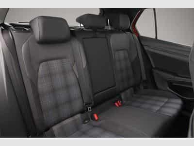 VW Golf (2025) - Photo 5