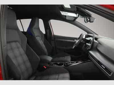 VW Golf (2025) - Photo 6