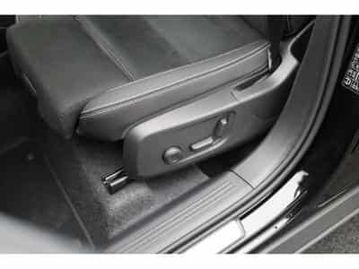 Volvo XC40 2.0 B4 MHD 197 Black Edition (2026) - Photo 14