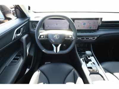 MG HS 1.5 HEV+ 224 Auto Luxury (2026) - Photo 9