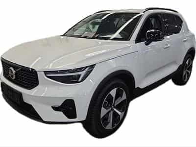 Volvo XC40 B3 Plus Dark DCT (2025) - Photo 1
