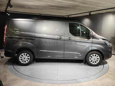 Ford Transit 2.0 TDCI BOITE AUTO 3PLACES CAMERA CARPLAY CRUISE ATTELAGE (2023) - Photo 2