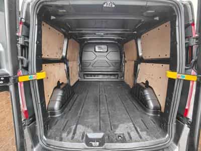 Ford Transit 2.0 TDCI BOITE AUTO 3PLACES CAMERA CARPLAY CRUISE ATTELAGE (2023) - Photo 8