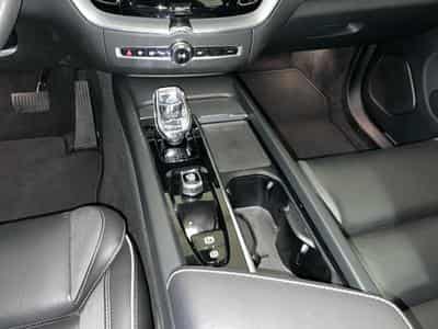 Volvo XC60 2.0 B4 D 4x4 Ultimate Dark Aut. (2023) - Photo 10