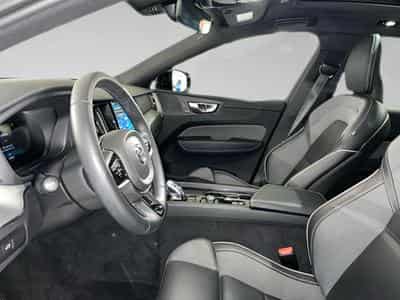 Volvo XC60 2.0 B4 D 4x4 Ultimate Dark Aut. (2023) - Photo 4