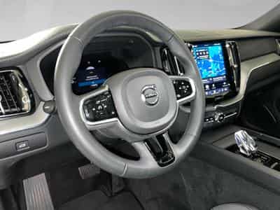 Volvo XC60 2.0 B4 D 4x4 Ultimate Dark Aut. (2023) - Photo 8