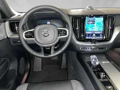 Volvo XC60 B5 4x4 Core Aut. (2025) - Photo 6