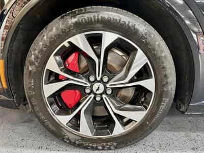 Ford Mustang Mach-E (2024) - Photo 3