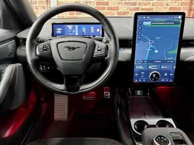 Ford Mustang Mach-E (2024) - Photo 4