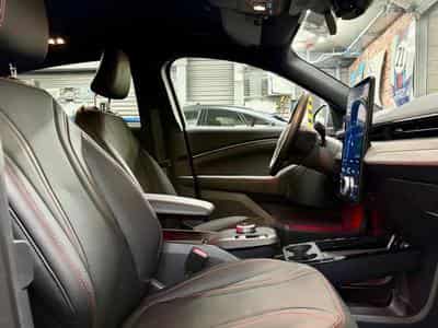 Ford Mustang Mach-E (2024) - Photo 8