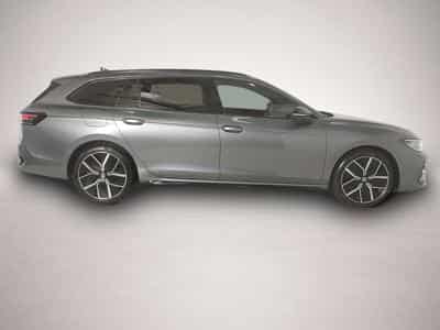 VW Passat (2025) - Photo 4