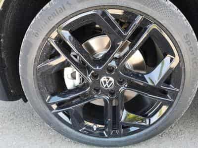 VW Tiguan 2.0 TSI 195 kW 4Motion R-Line 195 (2026) - Photo 4