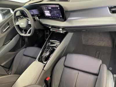 Audi Q3 Sportback NEU (2026) - Photo 13