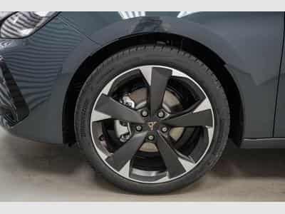 Cupra Leon ST 1,5 eTSI (2026) - Photo 5