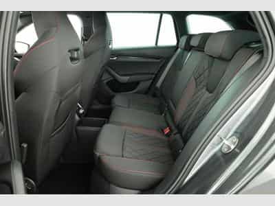 Skoda Octavia 2.0 TSI 195 kW RS (2026) - Photo 11