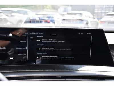 Peugeot 3008 1.2 Hybrid 145 e-DCS6 GT ACC CAM 360 1° MAIN (2025) - Photo 14