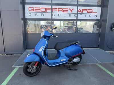 Vespa GTS SUPER SPORT (2021) - Photo 1