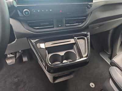 Ford Tourneo 2.0 TDCI ECOBLUE 170 L1 Titanium X (2026) - Photo 10