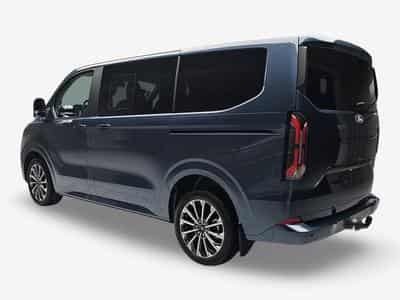 Ford Tourneo 2.0 TDCI ECOBLUE 170 L1 Titanium X (2026) - Photo 4