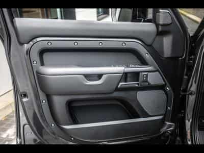 Land-Rover Defender 110 P525 5.0 V8 AWD CARPATHIAN EDITION – CARPATHIAN GREY (2022) - Photo 8