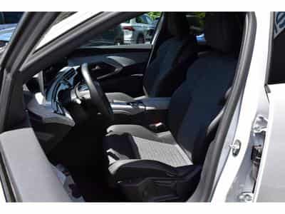 Peugeot 3008 1.2 Hybrid 145 e-DCS6 Allure ACC CAM 360 1° MAIN (2025) - Photo 6