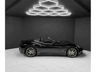 Ferrari California V8 4.3 Nero Daytona (2010) - Photo 6