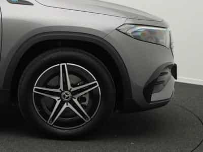 Mercedes EQA 4MATIC AMG-Line LED+Kamera+Night+18" (2022) - Photo 6