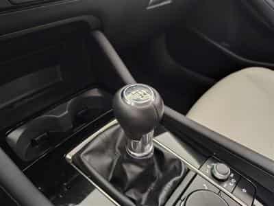 Mazda #3 Hatchback 2.0i e-Skyactiv-G Nagisa (2024) - Photo 12