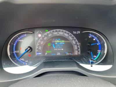 Suzuki Across Across PLUG-IN HYBRID (2022) - Photo 9