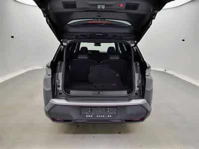 Peugeot 5008 1.2 Hybrid 145Cv e-DCS6 GT 7PL / NAVI / CARPLAY / CAMERA (2025) - Photo 14