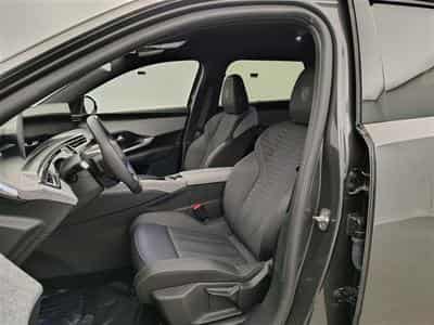Peugeot 5008 1.2 Hybrid 145Cv e-DCS6 GT 7PL / NAVI / CARPLAY / CAMERA (2025) - Photo 7
