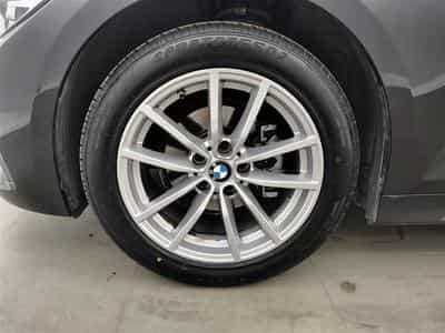 BMW 318 318 d Touring NAVI/TO PANO/FULL LED/JA17/PDC (2020) - Photo 6
