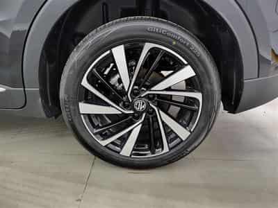 MG ZS 1.5 Hybrid+ Luxury NAVI / CAMERA / CARPLAY / ALU (2026) - Photo 6