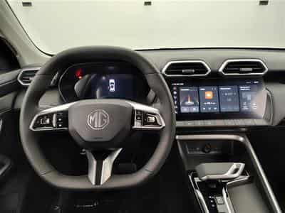 MG ZS 1.5 Hybrid+ Luxury NAVI / CAMERA / CARPLAY / ALU (2026) - Photo 9