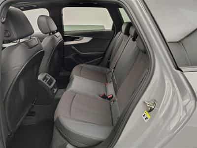 Audi A4 Avant 35 TFSI S-Line Competition S-tronic *FULL OPTIONS* (2024) - Photo 12