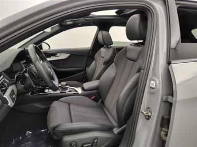 Audi A4 Avant 35 TFSI S-Line Competition S-tronic *FULL OPTIONS* (2024) - Photo 6