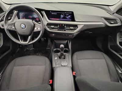 BMW 118 i  Navi Cockpit / Led / PDC av+ar (2021) - Photo 8