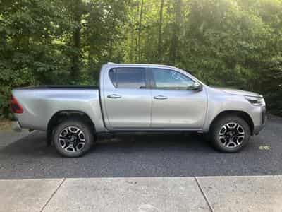 Toyota Hilux Comfort Double Cab (2024) - Photo 2