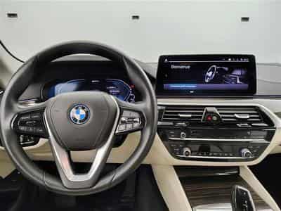 BMW 520 520eA PHEV NAVI / CUIR / FULL LED / HUD (2022) - Photo 9
