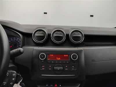 Dacia Duster 1.0 TCe 100Cv Comfort (2020) - Photo 11