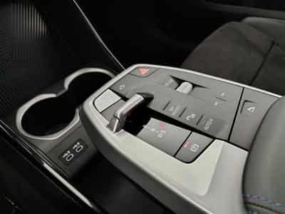 BMW X2 1.5iA sDrive20 Pack M NAVI / FULL LED / CAMERA / JA 18" (2024) - Photo 12