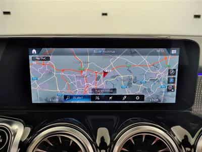 Mercedes GLB 180 d AUTOM. Luxury NAVI / CUIR SPORT / FULL LED (2022) - Photo 11