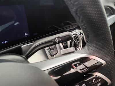 Mercedes GLB 180 7G-Tronic PACK AMG NAVI / S-CUIR / FULL LED / PANO (2025) - Photo 15