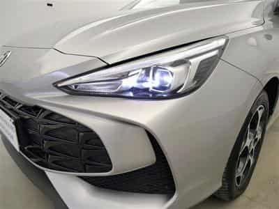 MG MG3 1.5 Hybrid BVA Luxury NAVI / FULL LED / CUIR PARTIEL / CAM (2024) - Photo 11