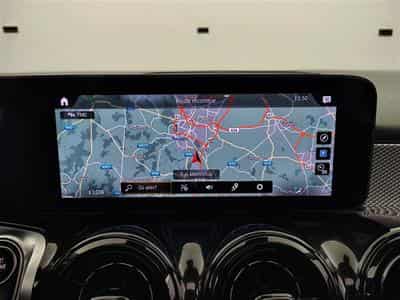Mercedes GLB 180 GLB180 Business Line S-CUIR/NAVI/TO PANO/JA/PDC (2022) - Photo 8