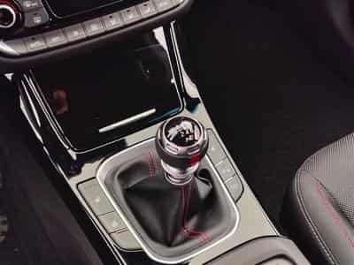 Hyundai i30 Combi 1.0 T-GDi 115cv N-Line NAVI / FULL LED / CAMERA / JA17 (2026) - Photo 12
