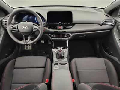 Hyundai i30 Combi 1.0 T-GDi 115cv N-Line NAVI / FULL LED / CAMERA / JA17 (2026) - Photo 8