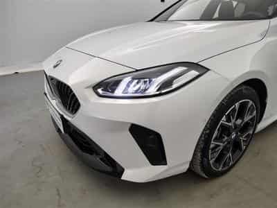 BMW 120 120iA Pack M NAVI / FULL LED / CAMERA / JA 18" (2025) - Photo 15